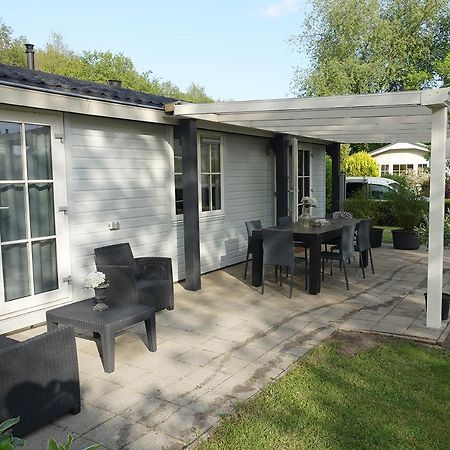 Vechtdalchalet De Berk, 5 Sterrenpark Capfun Stoetenslagh Rheezerveen Екстер'єр фото