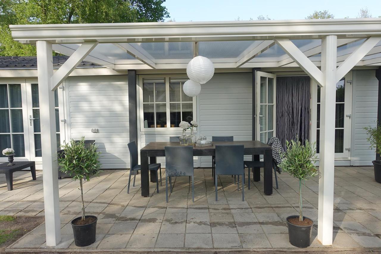 Vechtdalchalet De Berk, 5 Sterrenpark Capfun Stoetenslagh Rheezerveen Екстер'єр фото