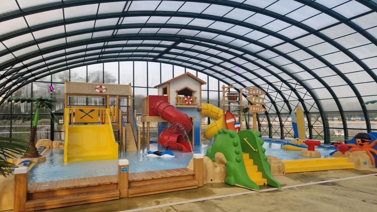 Vechtdalchalet De Berk, 5 Sterrenpark Capfun Stoetenslagh Rheezerveen Екстер'єр фото