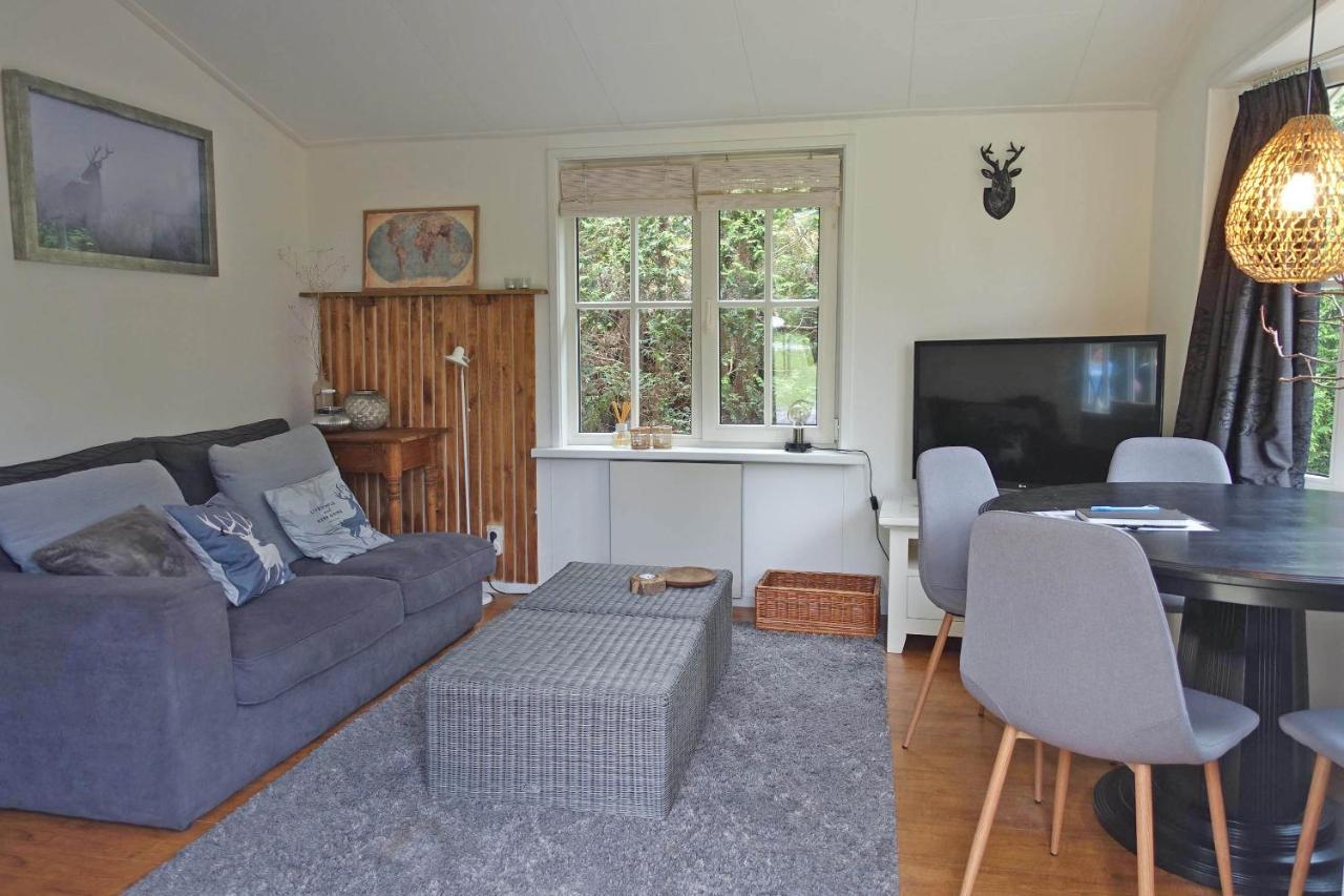 Vechtdalchalet De Berk, 5 Sterrenpark Capfun Stoetenslagh Rheezerveen Екстер'єр фото